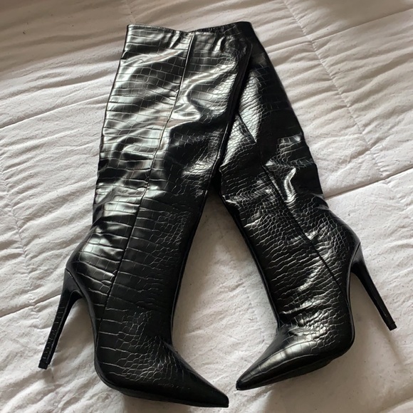 Princess Polly Knee High Boots - Picture 2 of 2